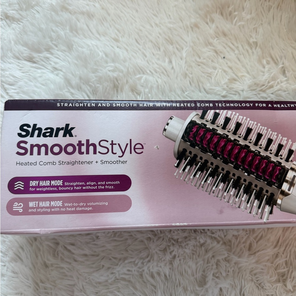 SmoothStyle Heated Comb Straightener - Pink, brand new